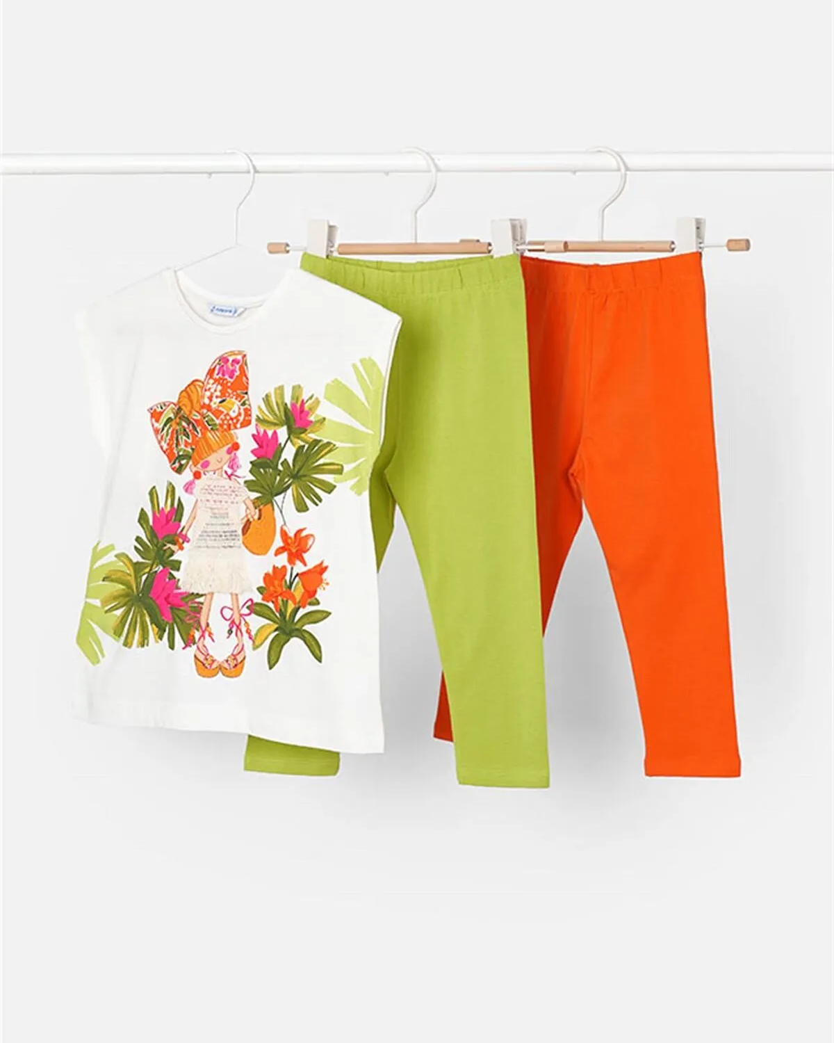 Conjunto Floricienta  con dos Leggings